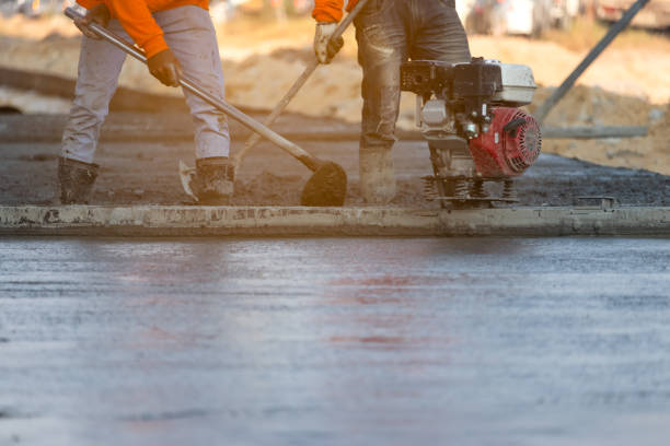 Best Concrete Patio Contractor  in Algoma, WI